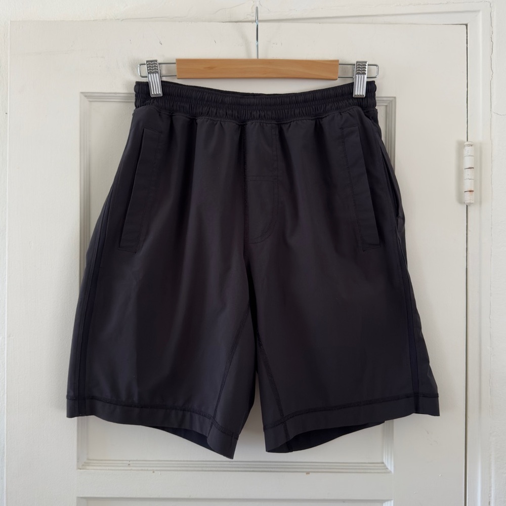 lululemon athletica Men's Pace Breaker Lined Short in Black Size Medium
